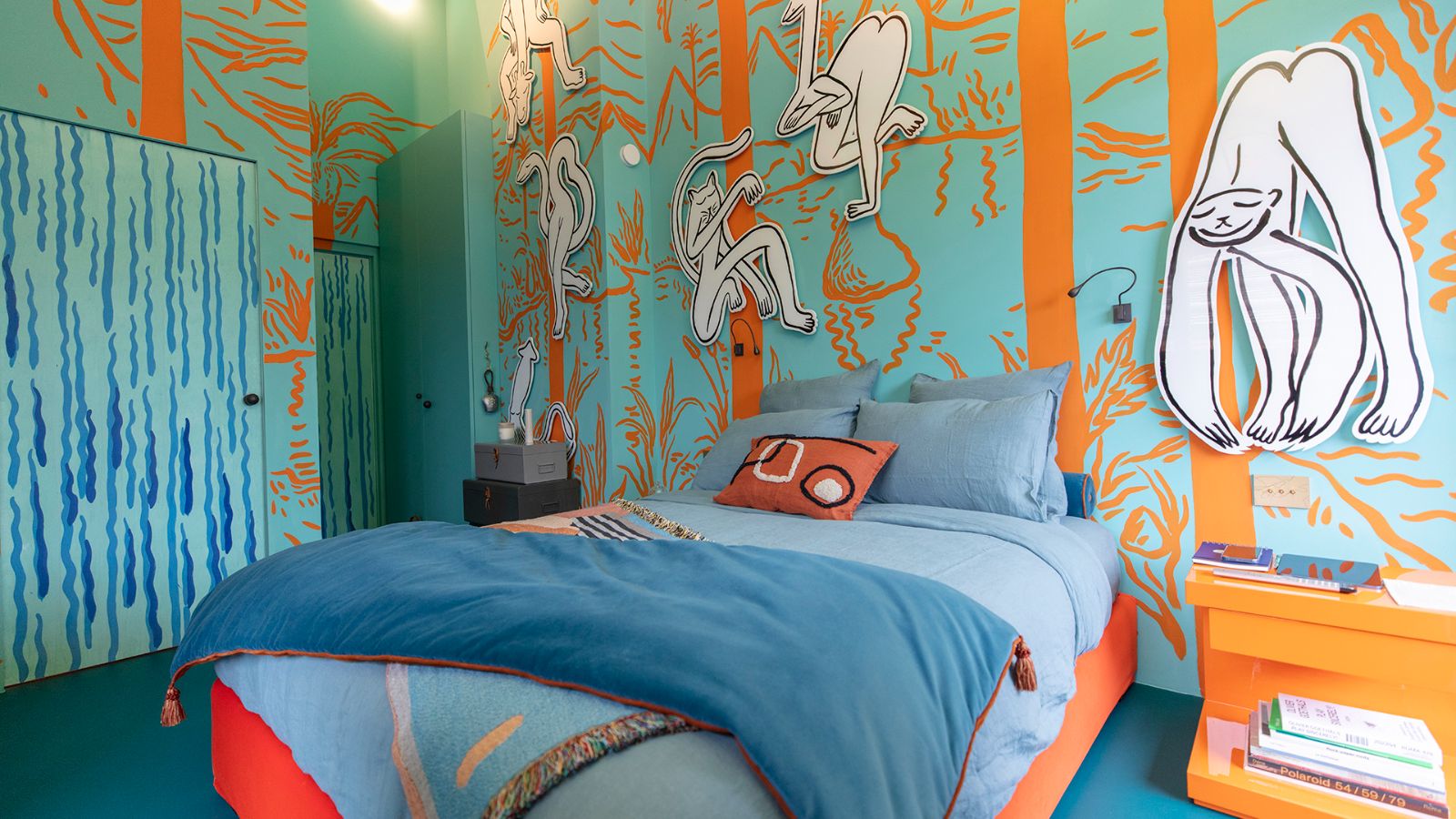 Luxury-ski-chalet-Megeve-Chalet Magic-Bedroom 4-Oxford-Ski.jpg