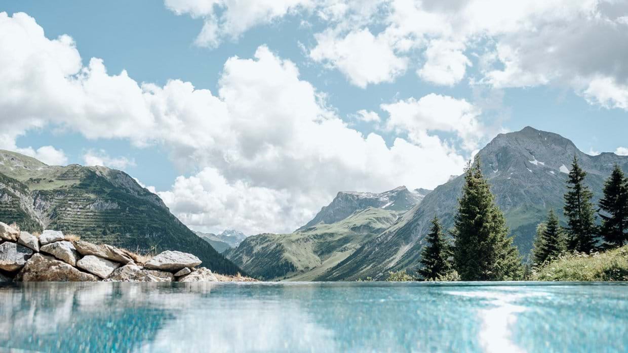 Luxury-Ski-Hotel-Lech-Hotel-Goldener-Berg-Spa (7).jpg