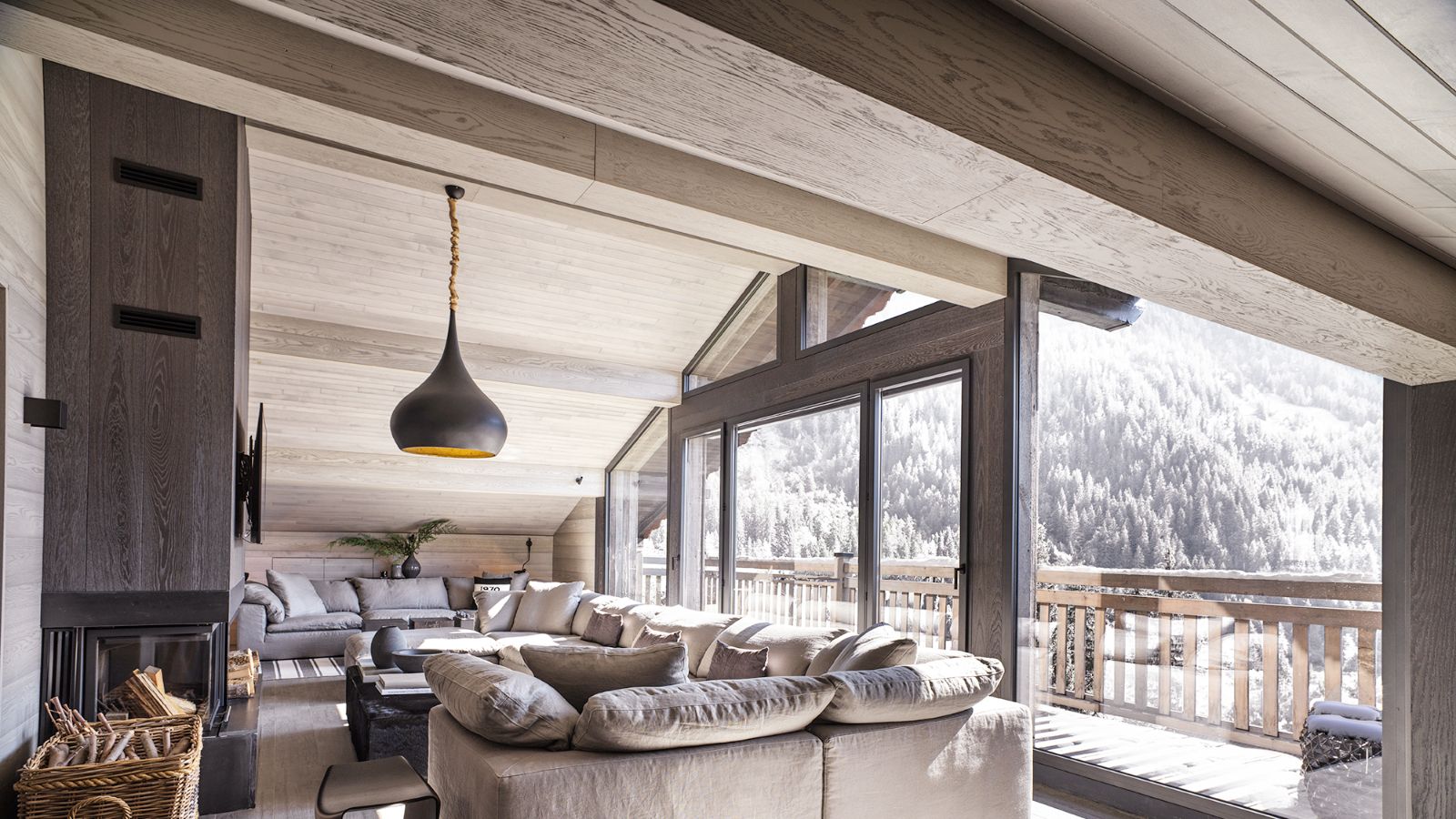Luxury-Ski-Chalet-Champagny-en-Vanoise- IV Chalet- living room-Oxford-Ski.jpg