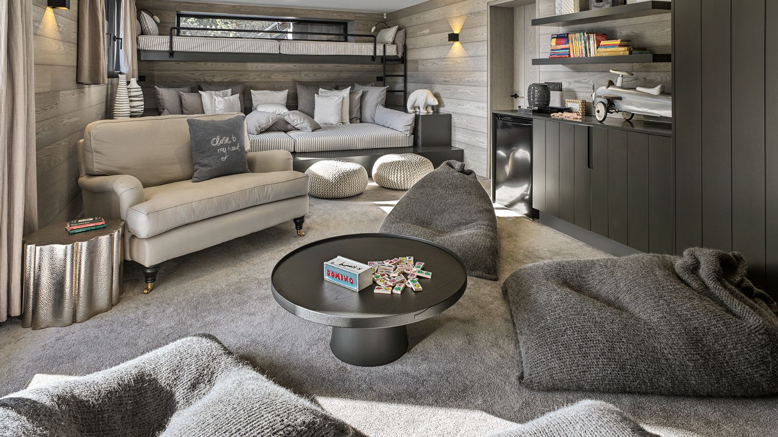 Luxury-Ski-Chalet-Champagny-en-Vanoise- IV Chalet-SNug -Oxford-Ski.jpg