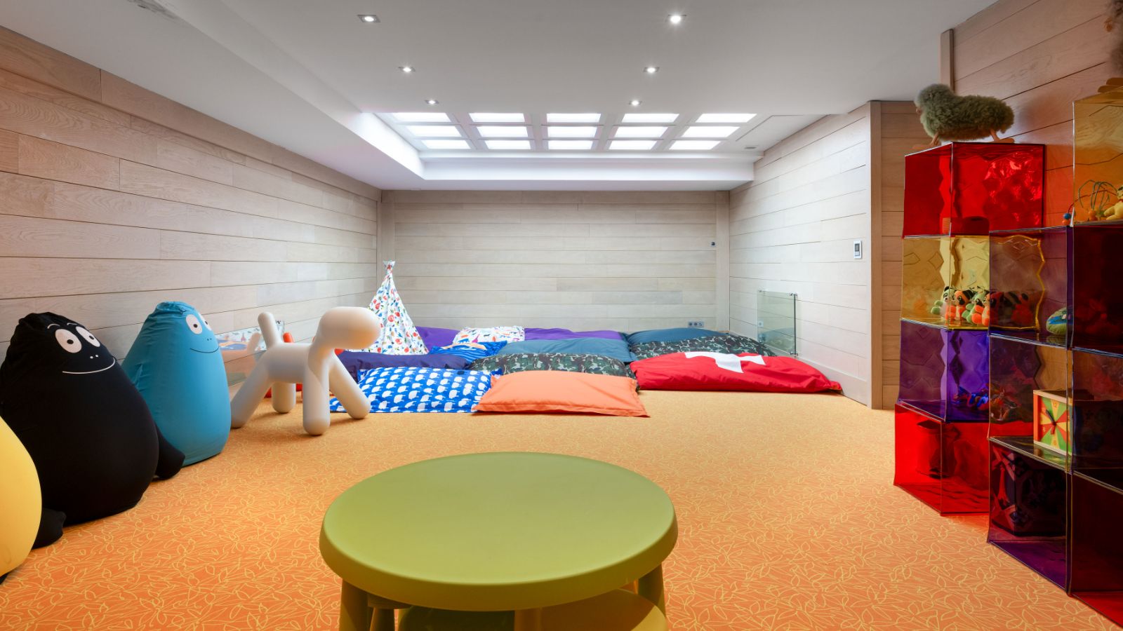luxury-ski-chalet-courchevel-licorne-oxford-ski-playroom.jpg