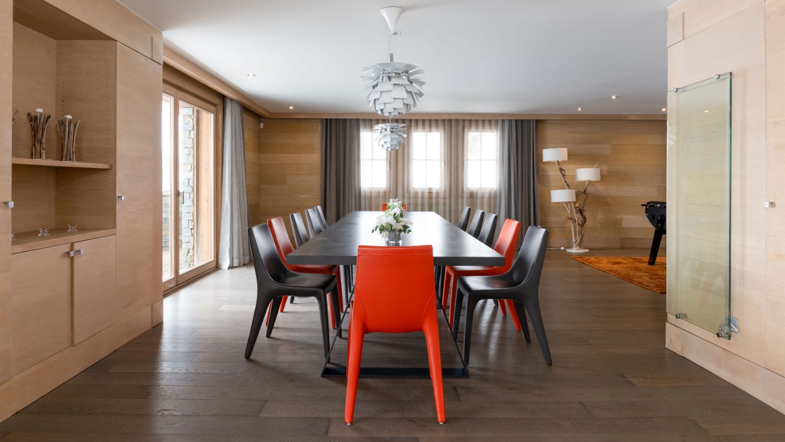 luxury-ski-chalet-courchevel-licorne-oxford-ski-dining (1).jpg