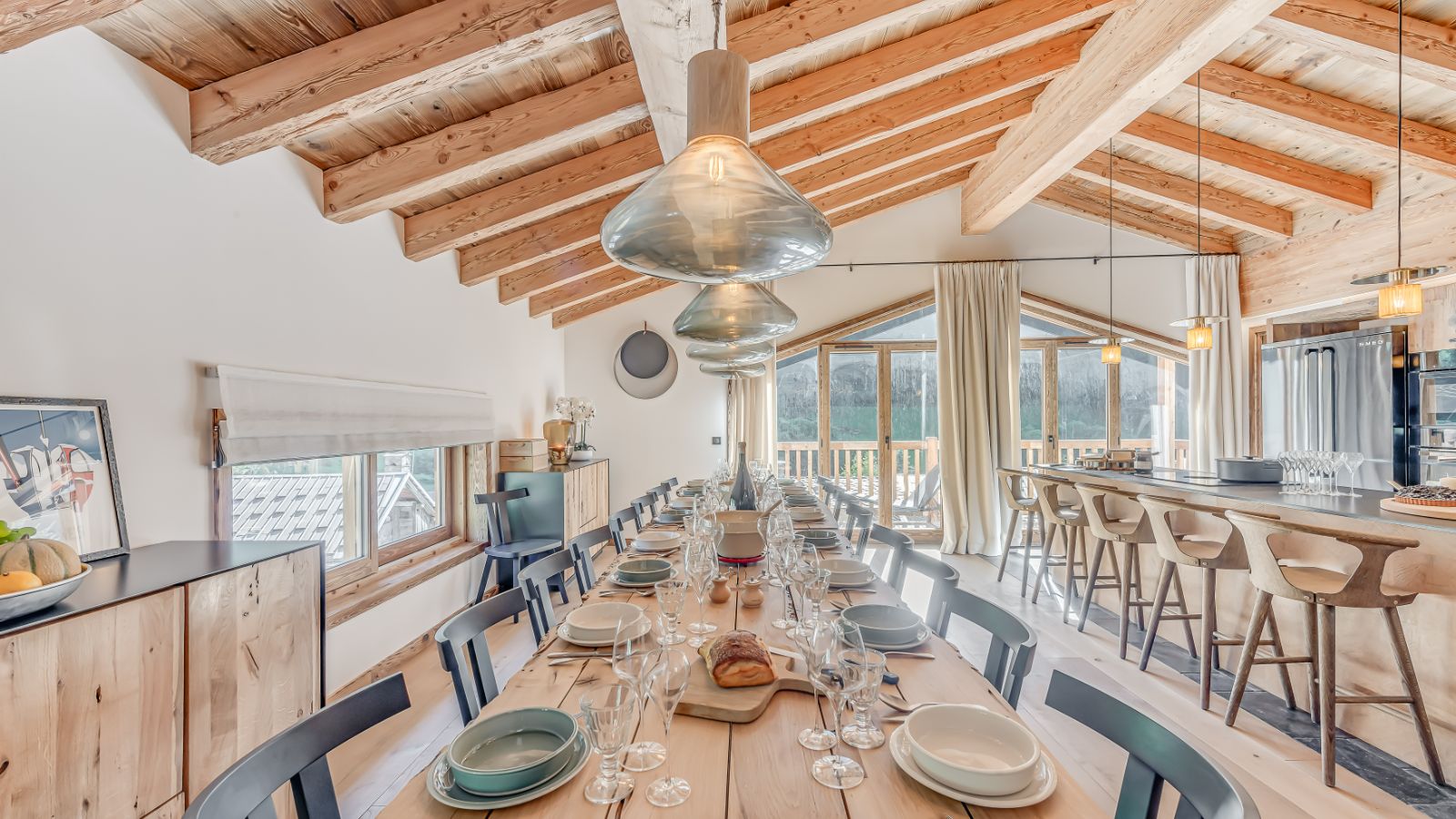 Luxury-Ski-Chalet-Tignes-Les-Brevieres-Casa-San-Bernardo-Oxford-Ski-Kitchen 2.jpg