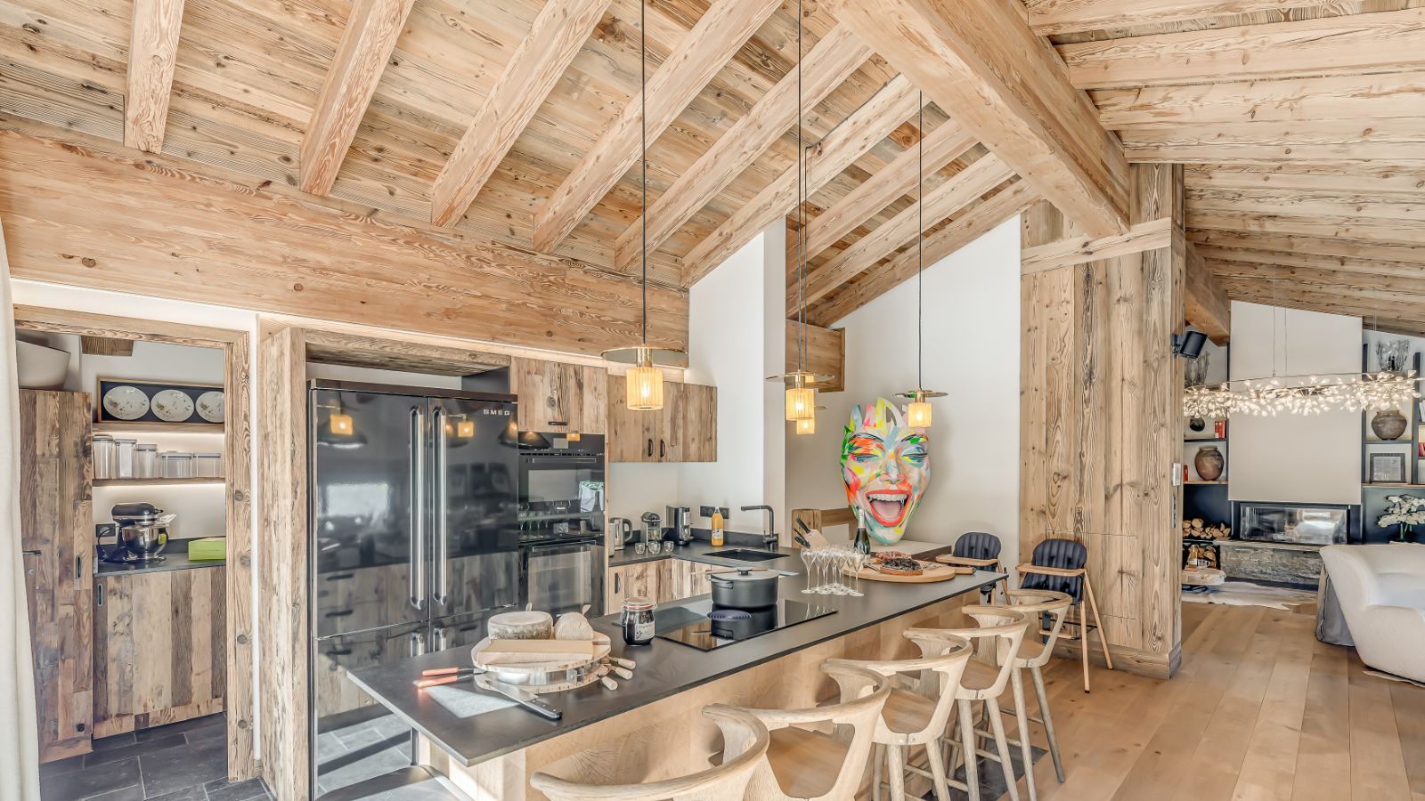 Luxury-Ski-Chalet-Tignes-Les-Brevieres-Casa-San-Bernardo-Oxford-Ski-Kitchen 5.jpg