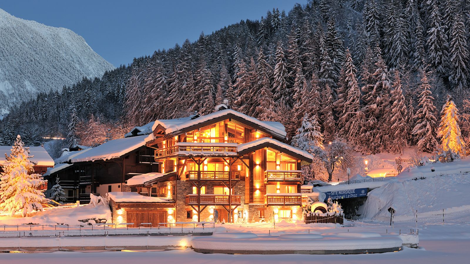 Luxury-Ski-Chalet-Courchevel-Le-Praz-Le-Moulin-Oxford-Ski-Exterior2.jpg