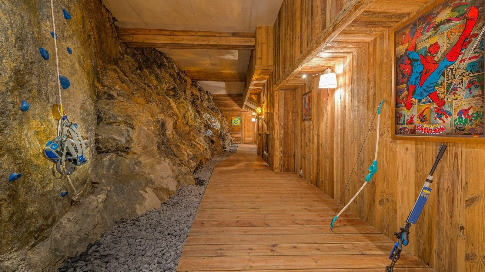 Luxury-Ski-Chalet-Val-d-Isere-Chalet-Husky-Oxford-Ski-Climbing-Wall.jpg