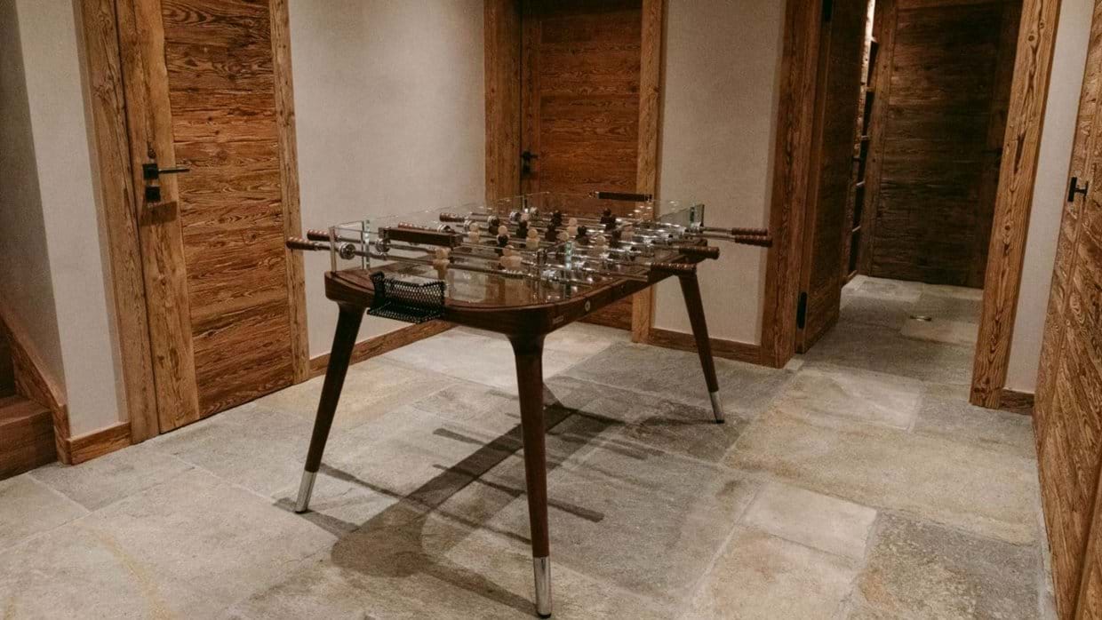 Luxury-Ski-Chalet-Verbier-Chalet-Feuillu-Oxford-Ski-Foosball.jpg