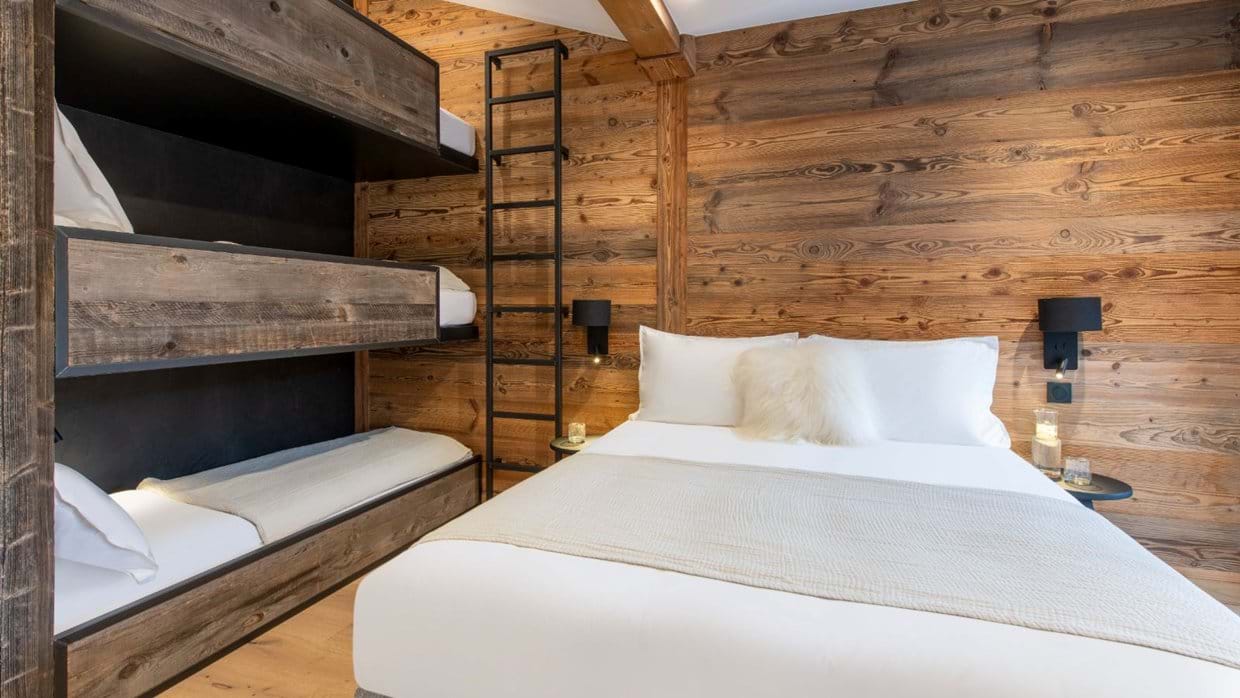 Luxury-Ski-Chalet-Les-Gets-Apartment-Chavinaud-Oxford-Ski-Bunkroom.jpg