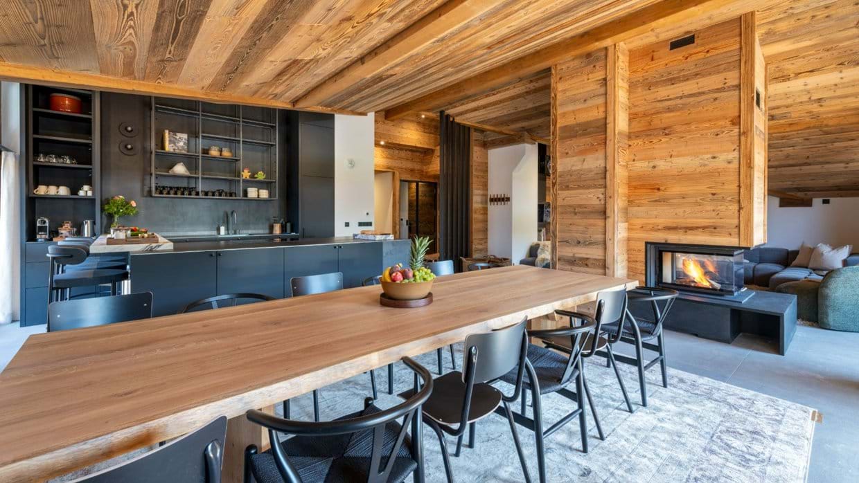 Luxury-Ski-Chalet-Les-Gets-Apartment-Chavinaud-Oxford-Ski-Dining2.jpg