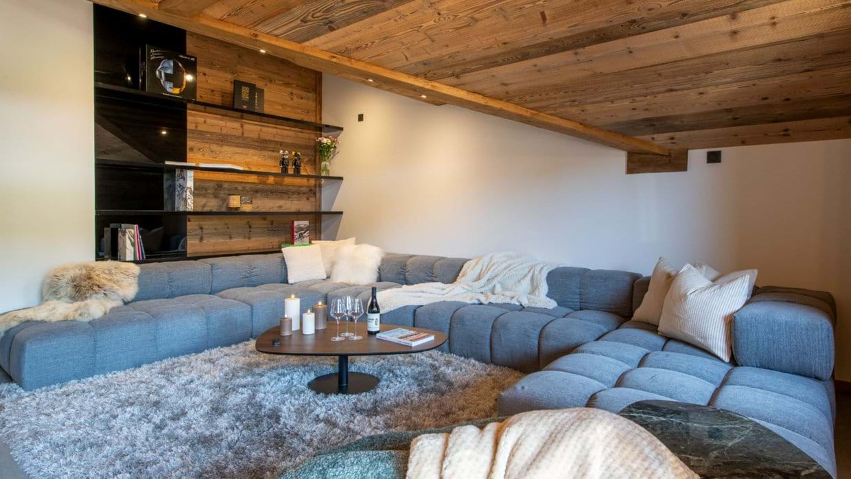 Luxury-Ski-Chalet-Les-Gets-Apartment-Chavinaud-Oxford-Ski-Lounge2.jpg