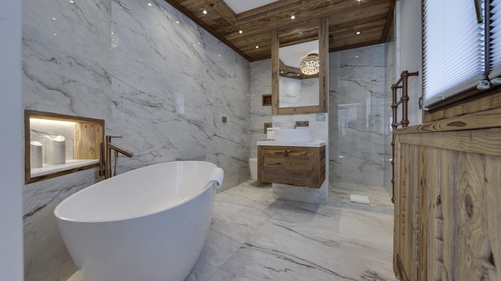 Luxury-Ski-Chalet-Val-D-Isere-Chalet-Neve-Oxford-Ski-Bathroom2.jpg
