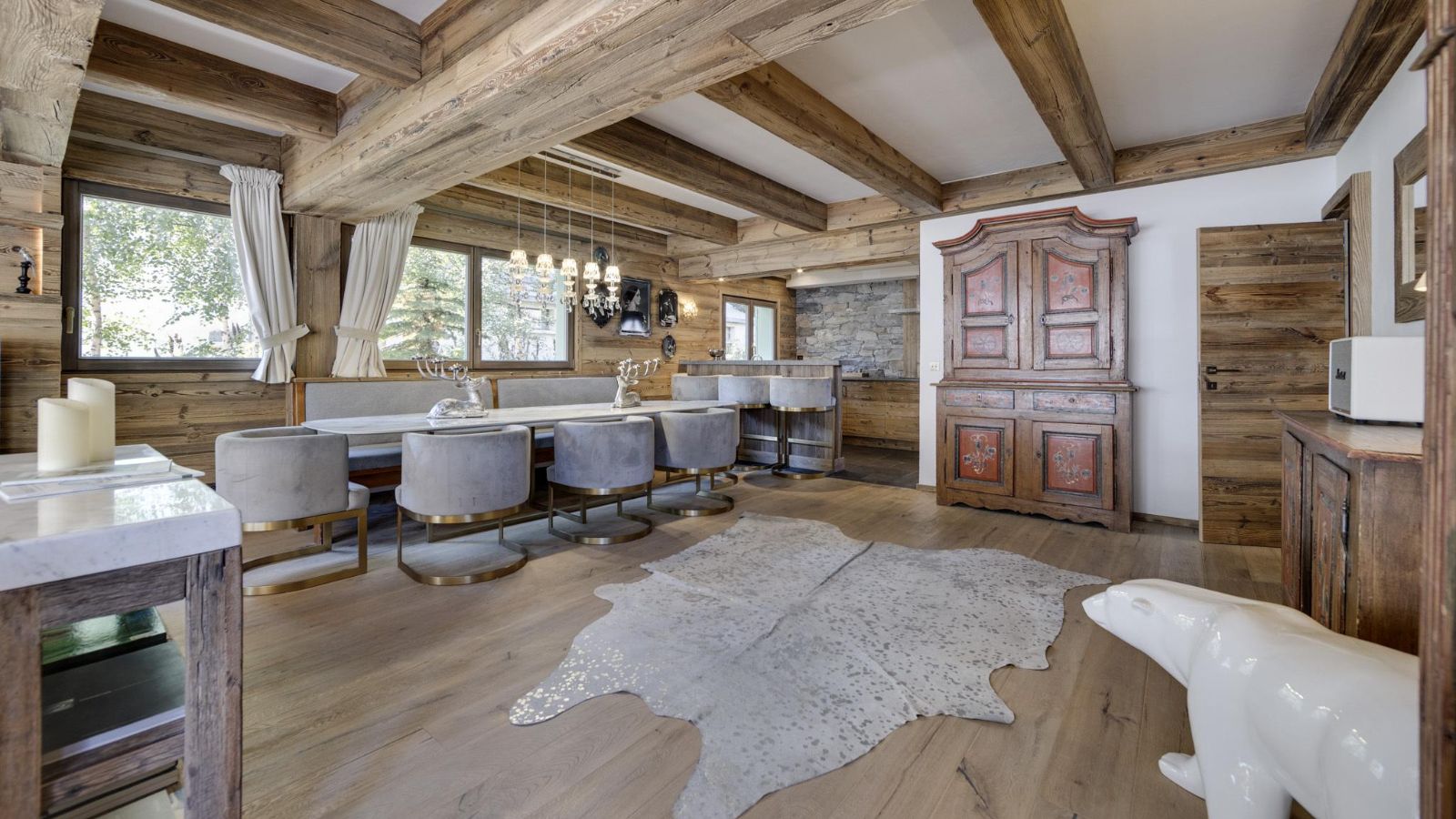 Luxury-Ski-Chalet-Val-D-Isere-Chalet-Neve-Oxford-Ski-Dining.jpg