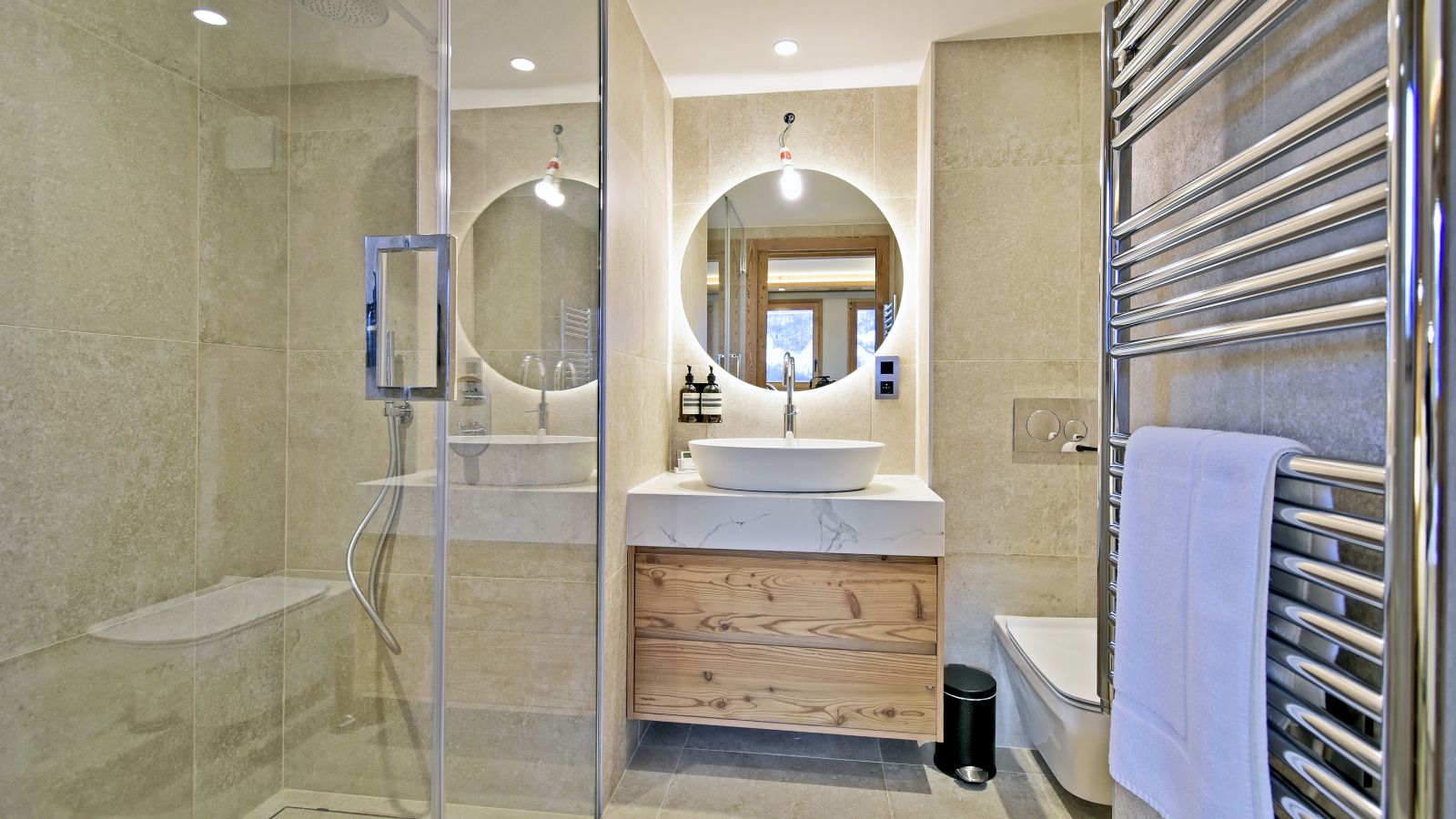 Luxury-ski-chalet-St Martin de Belleville- Chalet Snowfall- Bathroom 3- Oxford-Ski.jpg