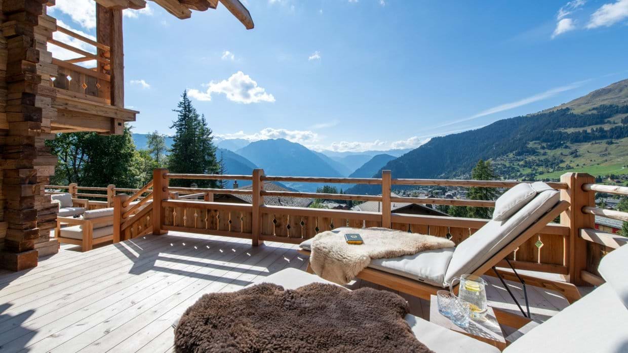 Luxury-Ski-Chalet-Verbier-Chalet-La-Rochette-Oxford-Ski-Terrace.jpg