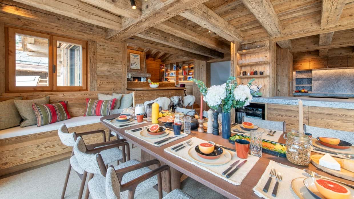Luxury-Ski-Chalet-Verbier-Chalet-La-Rochette-Oxford-Ski-Dining2.jpg