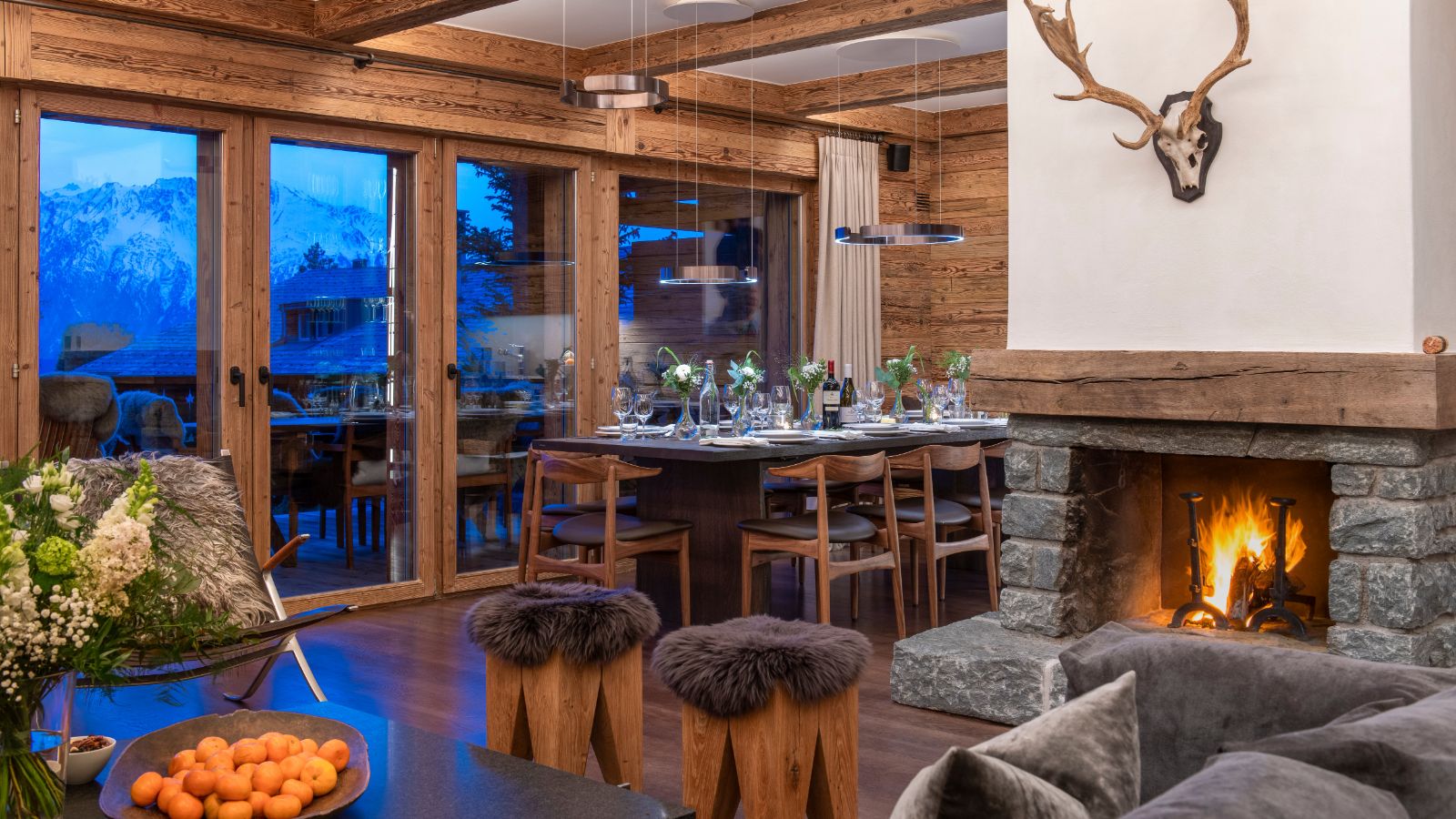 Luxury-Ski-Chalet-Verbier-Victoria-111-Oxford-Ski-Fireplace.jpg