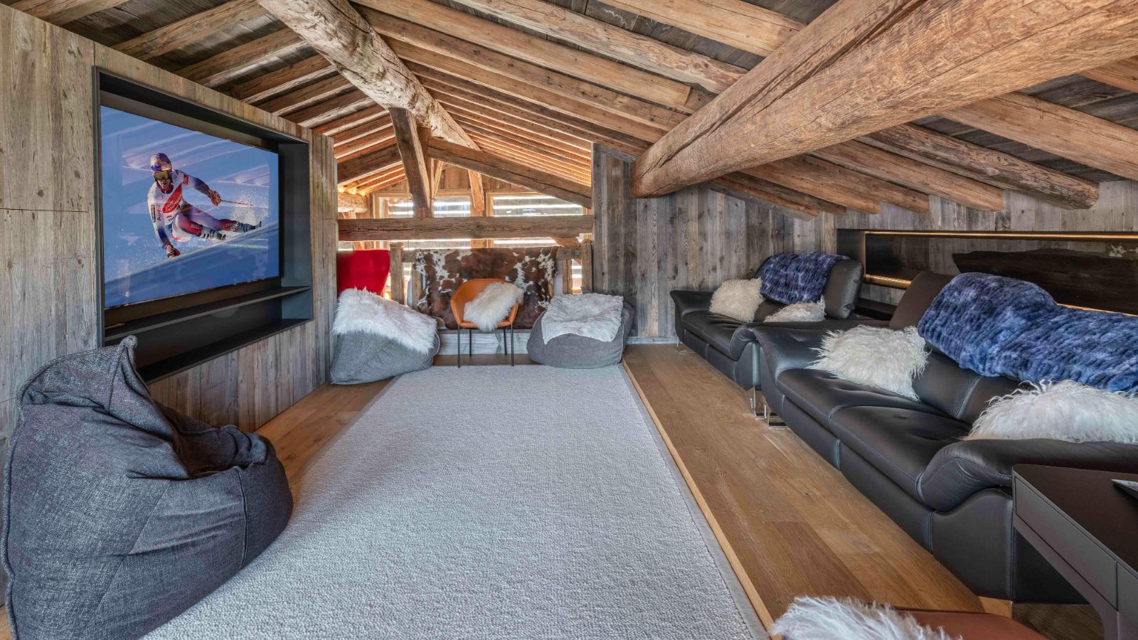 Luxury-Ski-Chalet-Megeve-Chalet-Le-Lodge-Oxford-Ski-cinema.jpg