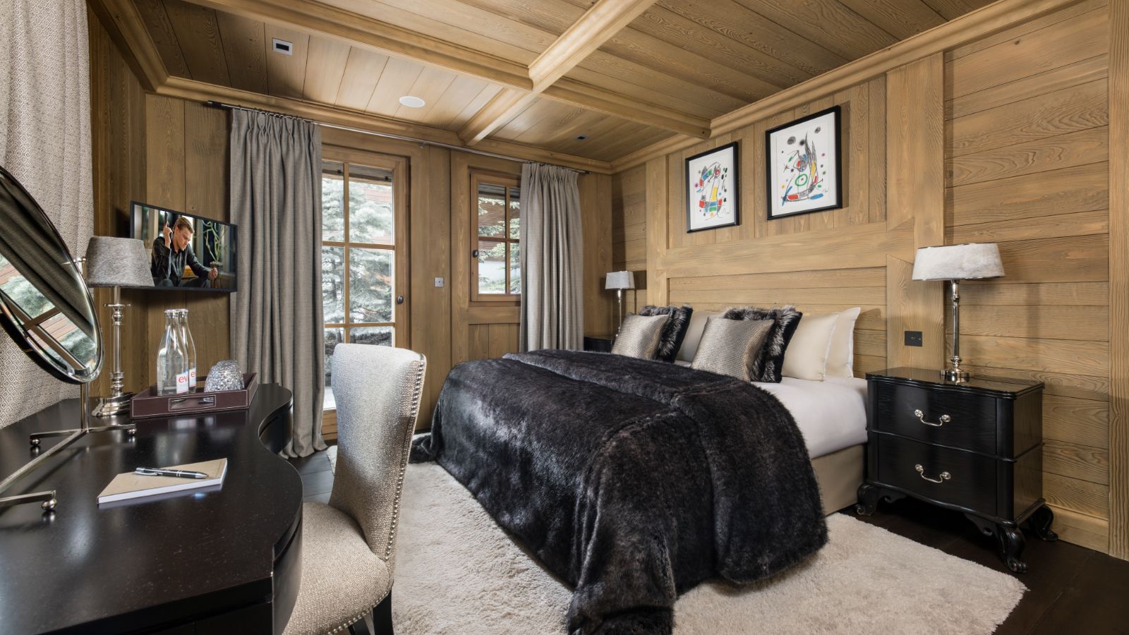 Luxury-ski-chalet-courchevel-chalet-le-blanchot-oxford-ski-bedroom3.jpg