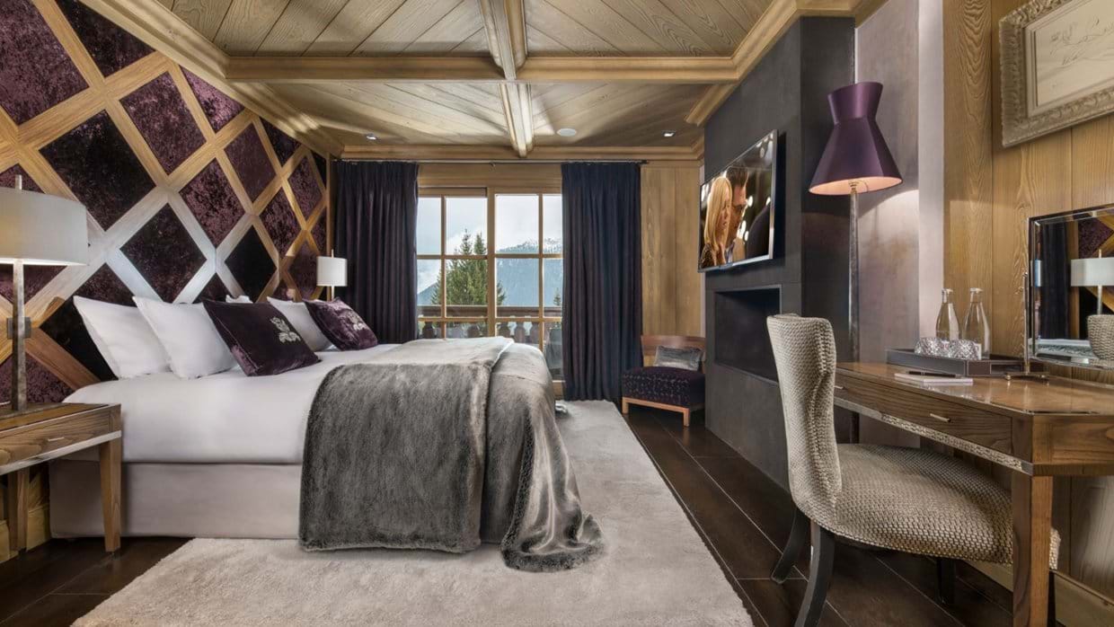 Luxury-ski-chalet-courchevel-chalet-le-blanchot-oxford-ski-bedroom4.jpg
