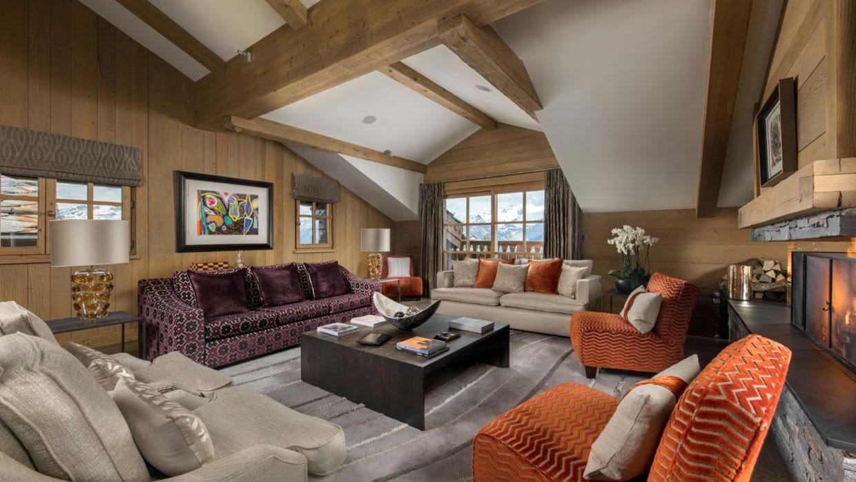 Luxury-ski-chalet-courchevel-chalet-le-blanchot-oxford-ski-living.jpg