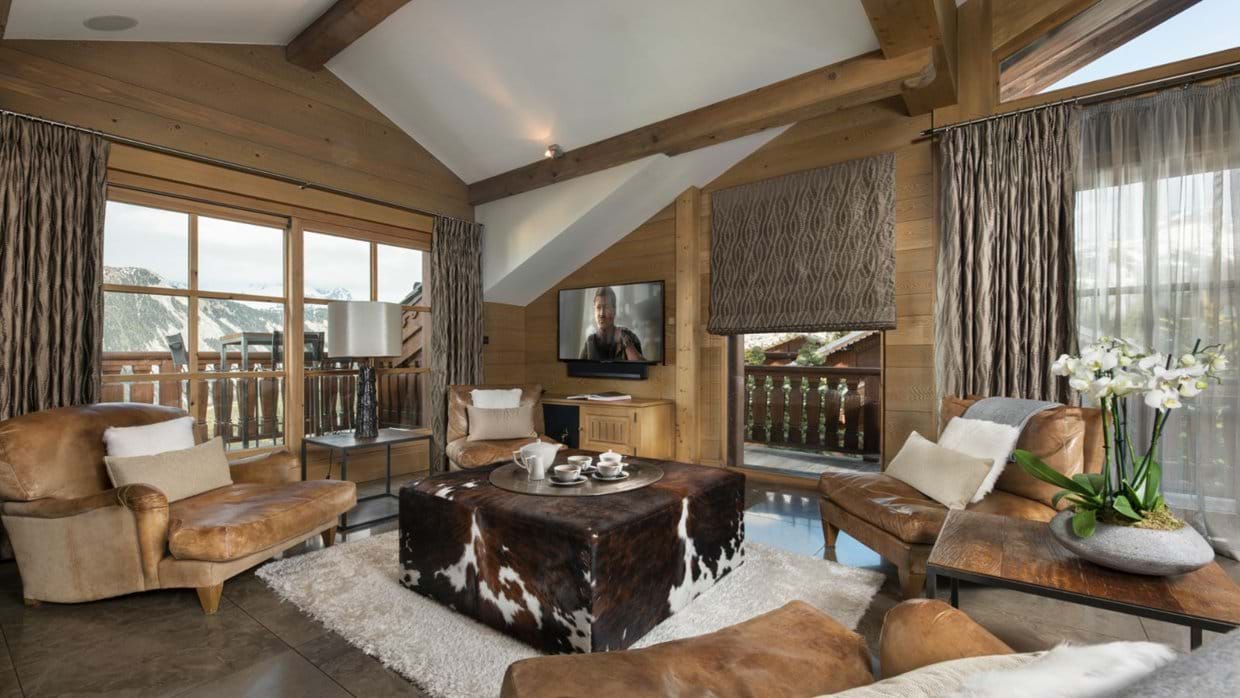 Luxury-ski-chalet-courchevel-chalet-le-blanchot-oxford-ski-living3.jpg