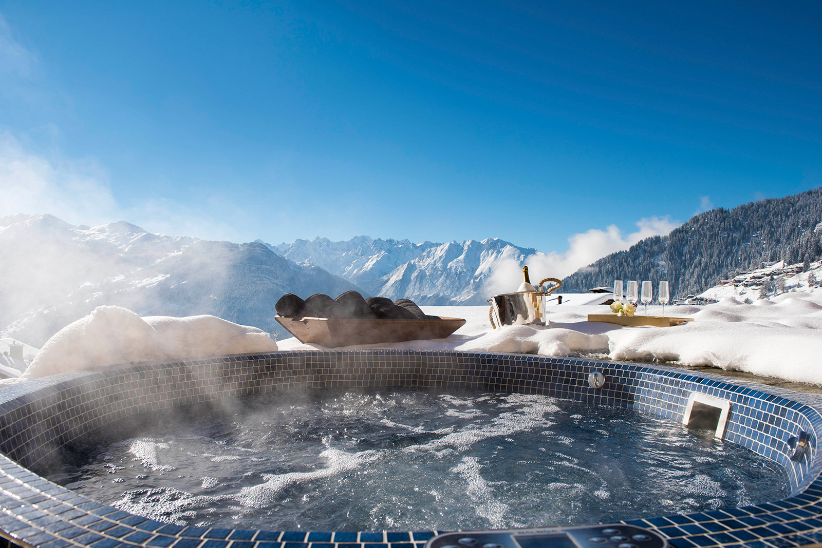 Hot tub with view of mountains