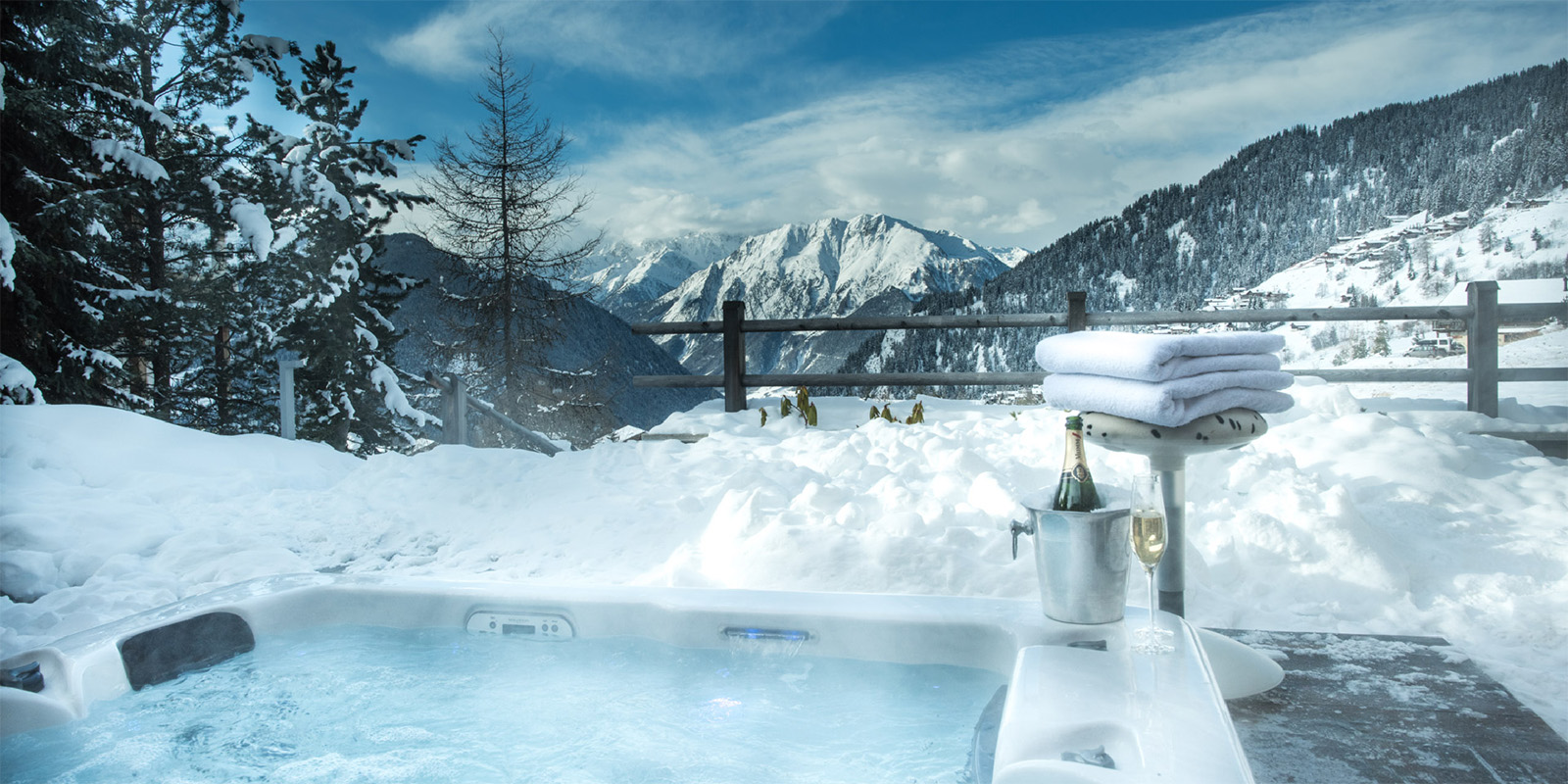 Chalet Rock Hot Tub