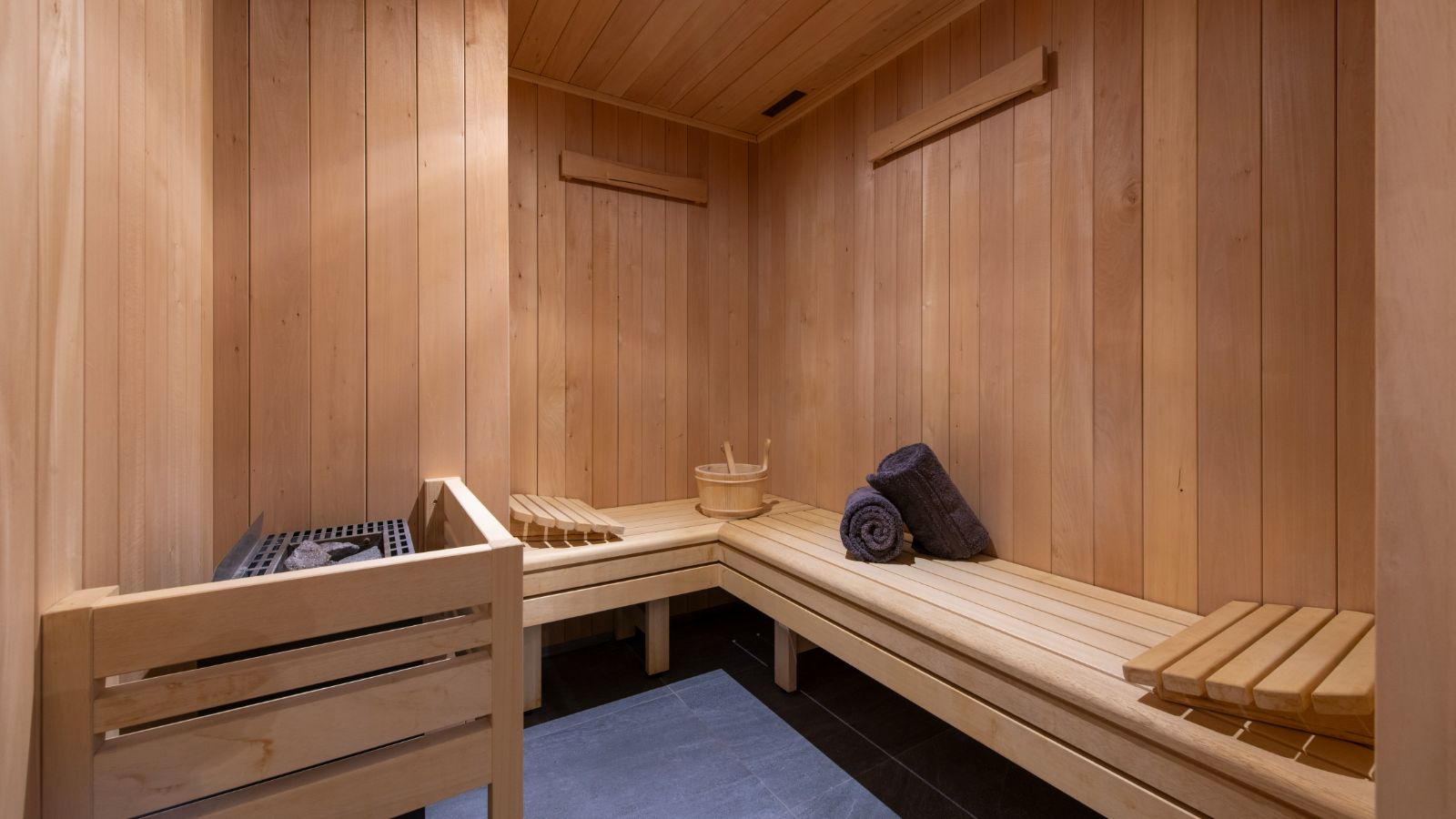 LuxurySki-Chalet-Courchevel-Chalet-Ascension-Oxford-Ski-Sauna.jpg