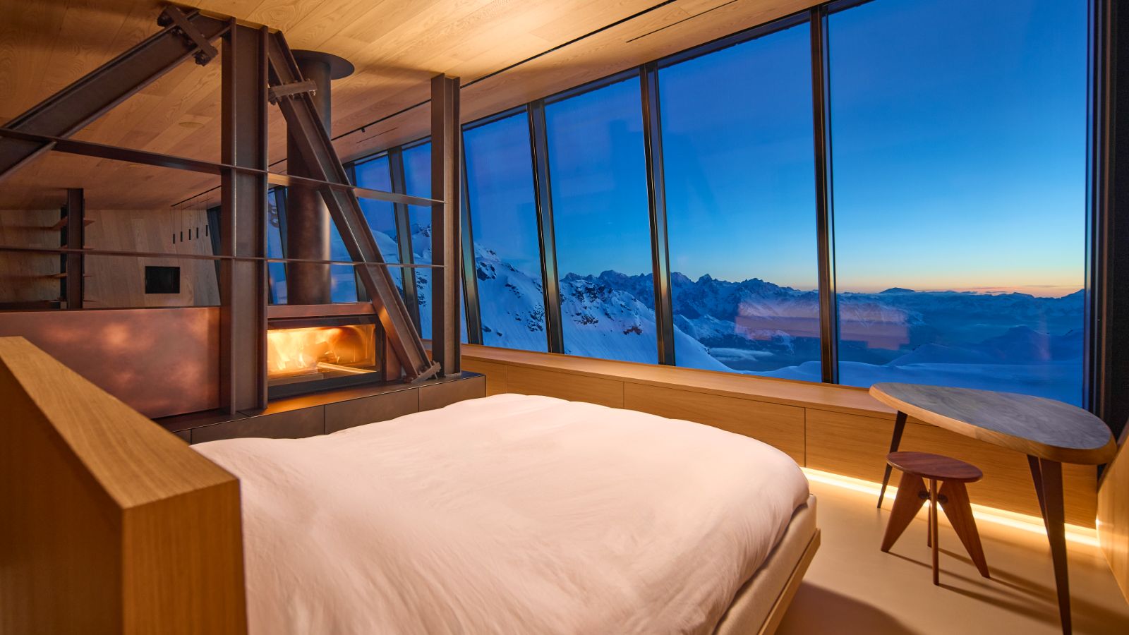 Luxury-Ski-Chalet-Verbier-Cabane-Tortin-Oxford-Ski-Bedroom (3).jpg