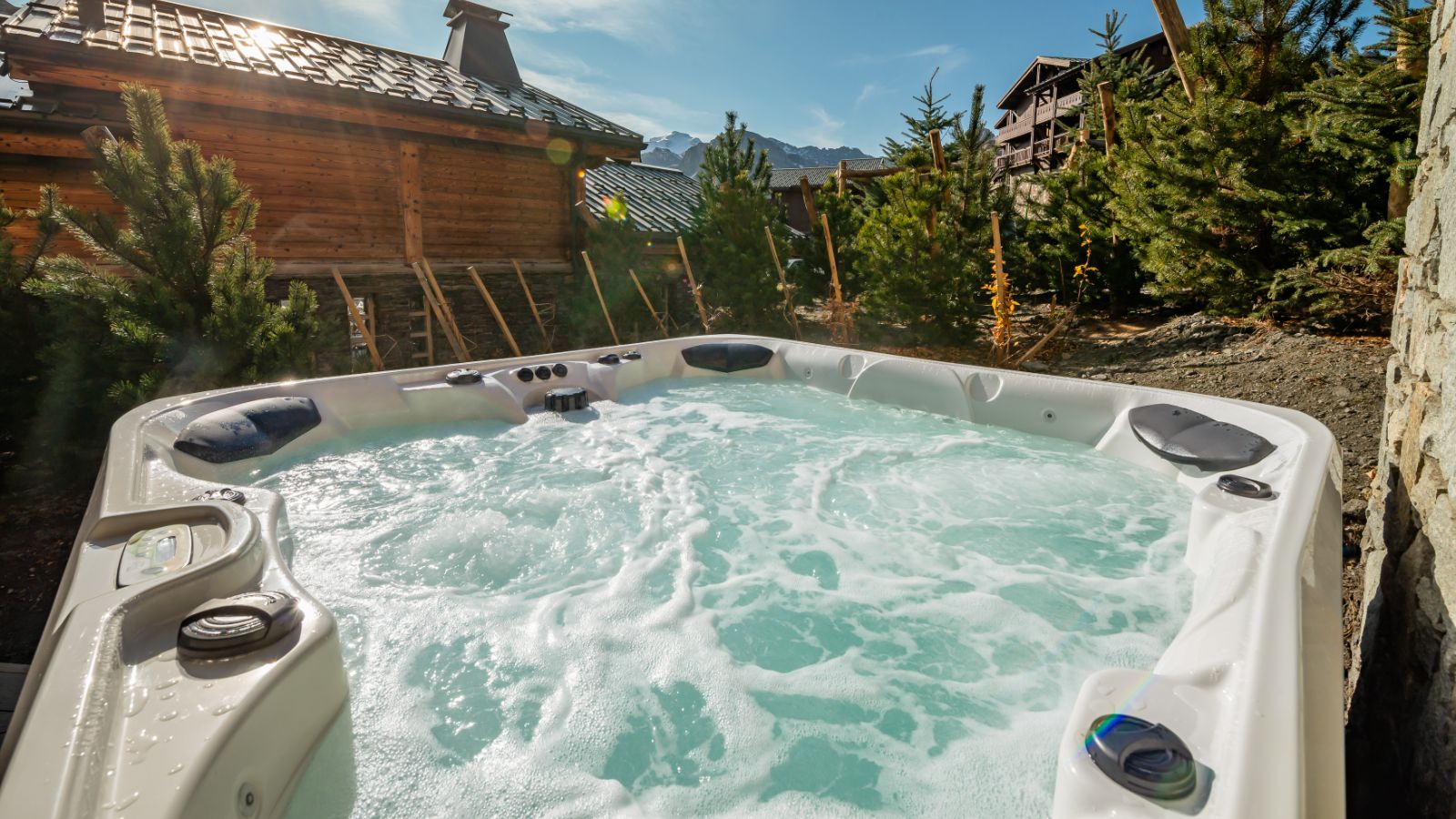 luxury-ski-chalets-tignes-chalet-sneg-oxford-ski (2).jpg