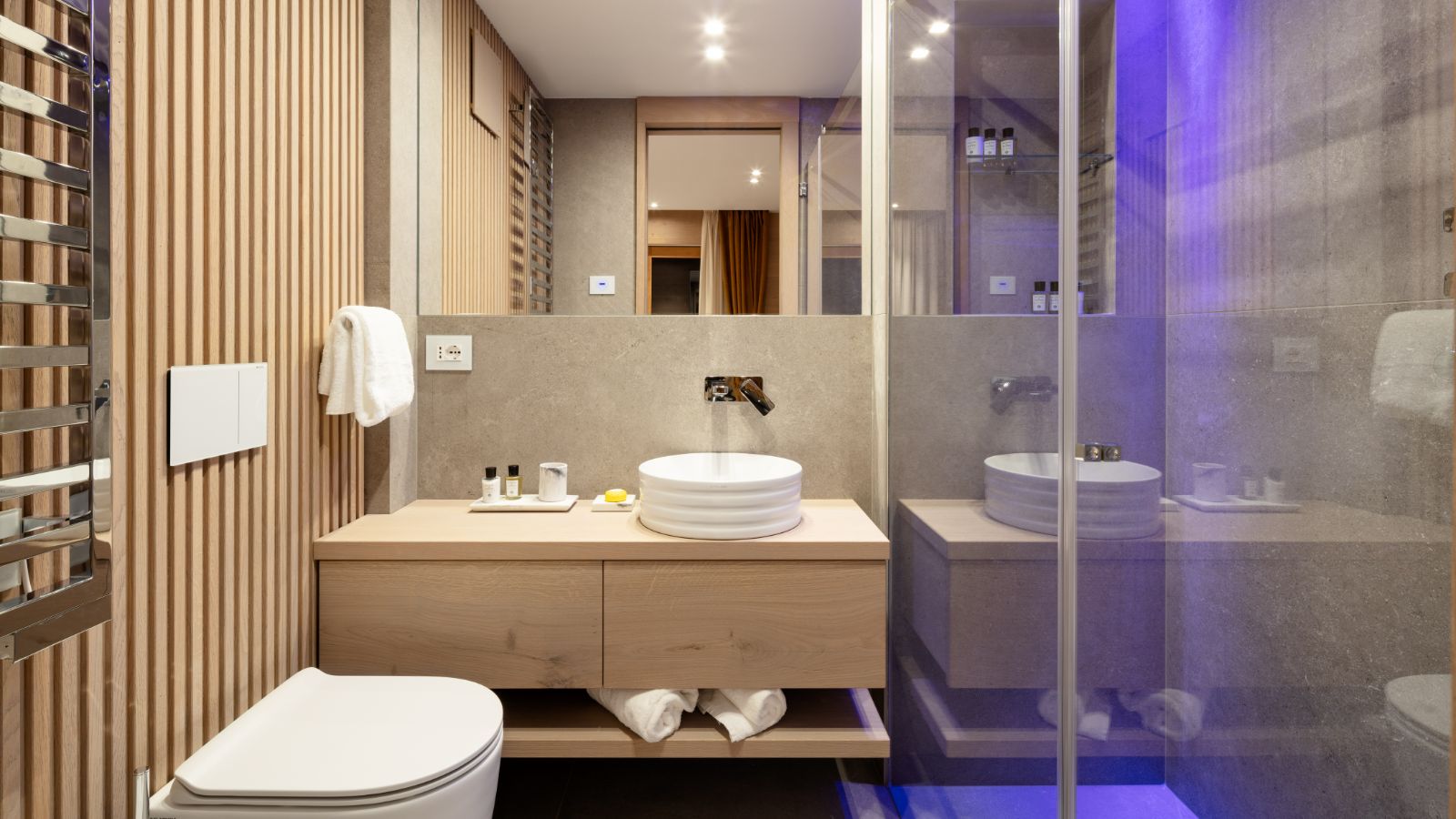 Luxury-Ski-Apartment-Madonna-di-Campiglio-Apartment-Alimonta-Oxford-Ski-Bathroom.JPG