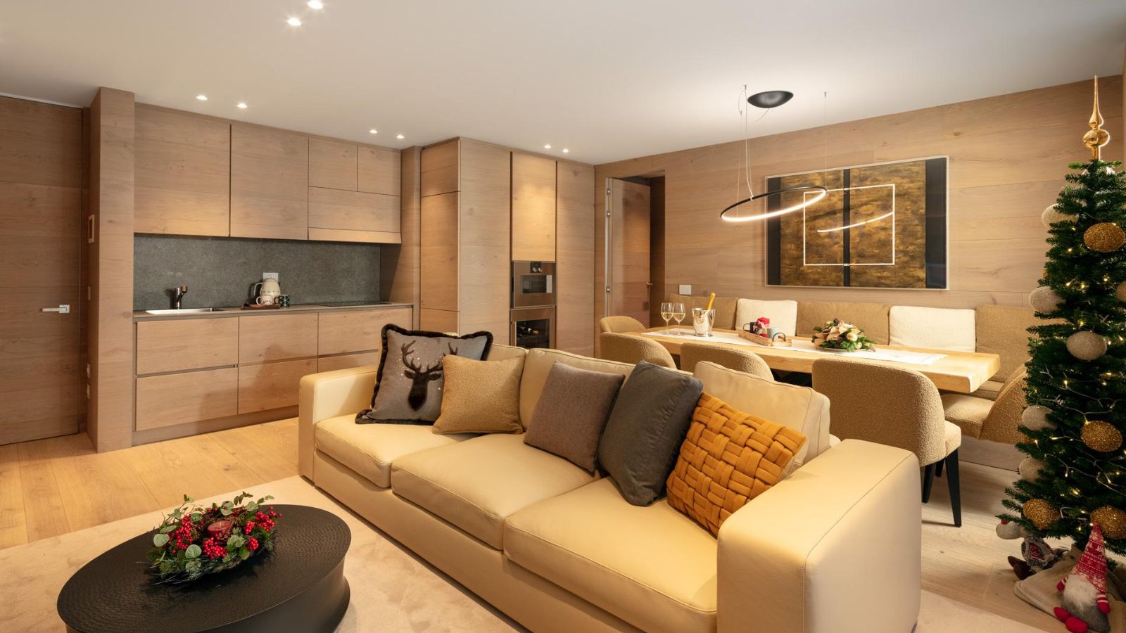 Luxury-Ski-Apartment-Madonna-di-Campiglio-Apartment-Alimonta-Oxford-Ski-Lounge (2).jpg