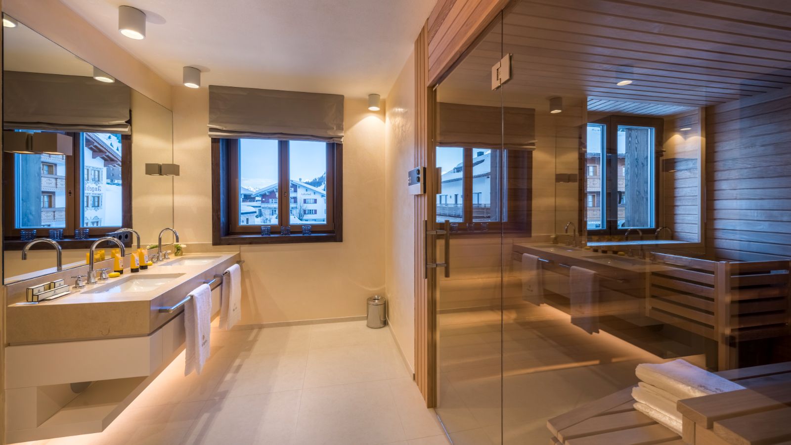 Luxury-Ski-Chalet-Lech-Balegia-3-Oxford-Ski-Bathroom-with-Sauna.jpg