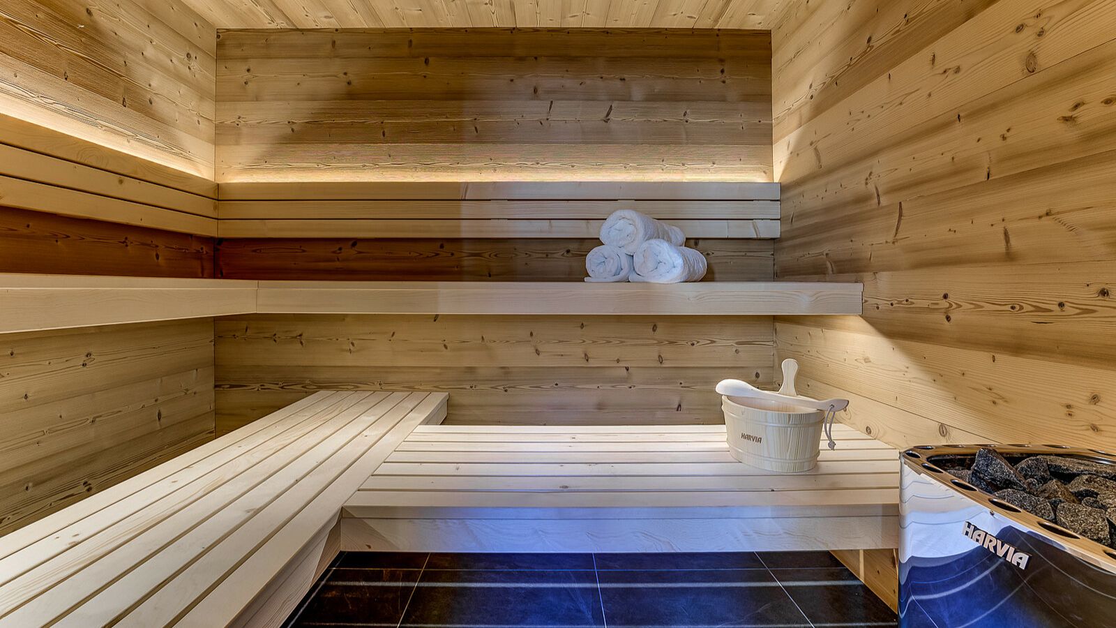 Luxury-Ski-Chalet-Chamonix-Chalet-Trois-Seours-Oxford-Ski-Sauna.jpg