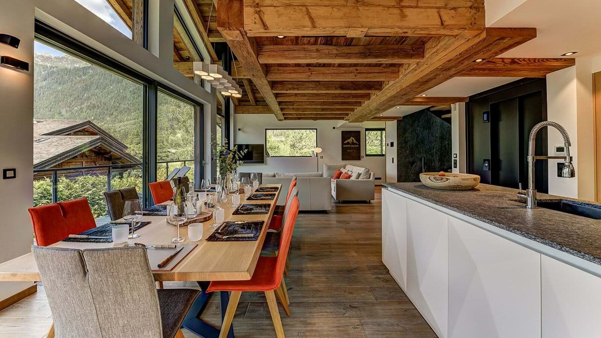 Luxury-Ski-Chalet-Chamonix-Chalet-Red-Fox-Oxford-Ski-Dining2.jpg