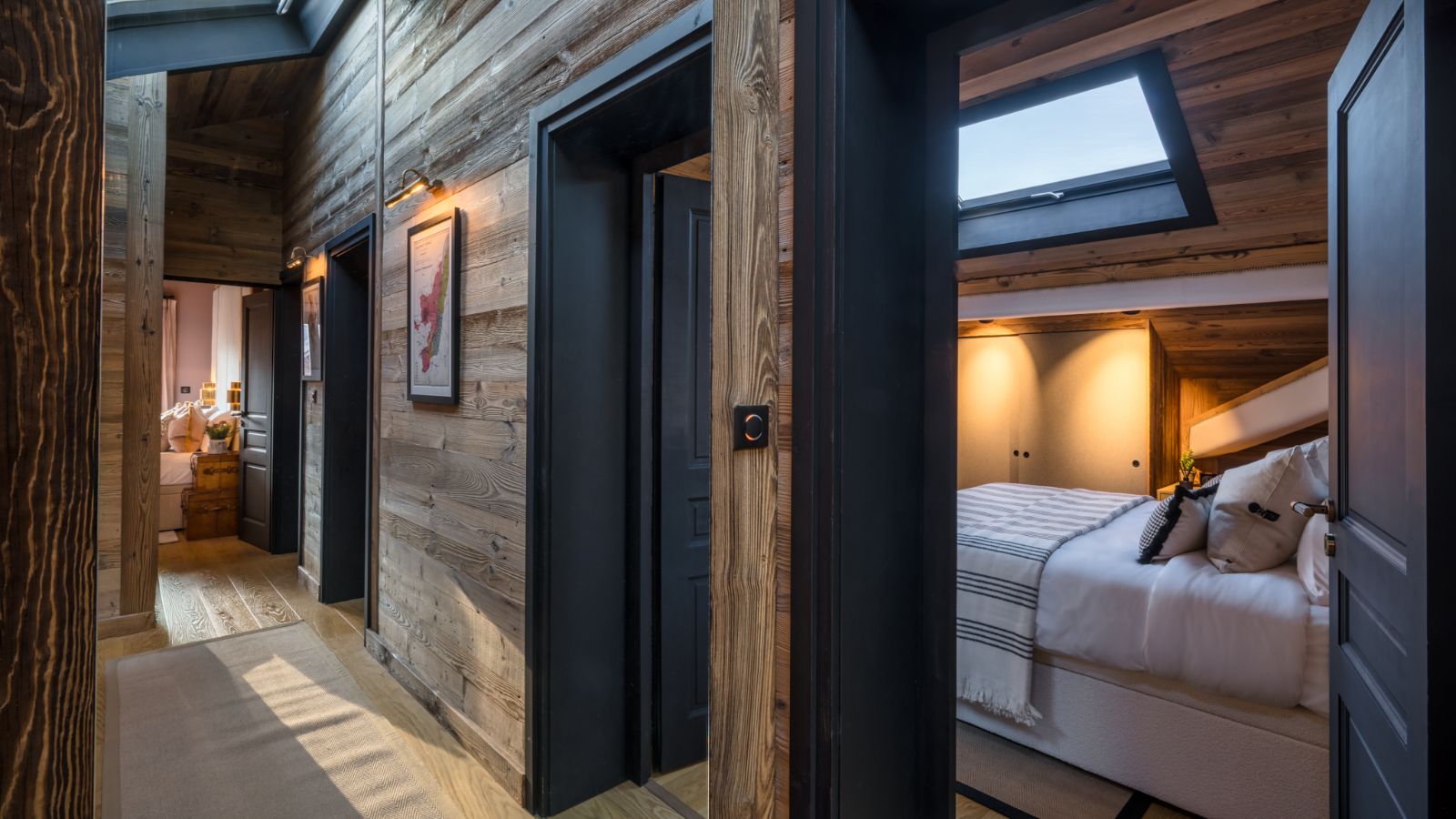Luxury-Ski-Chalet-Morzine-The-Bungo-Oxford-Ski-Bedroom (5).jpg