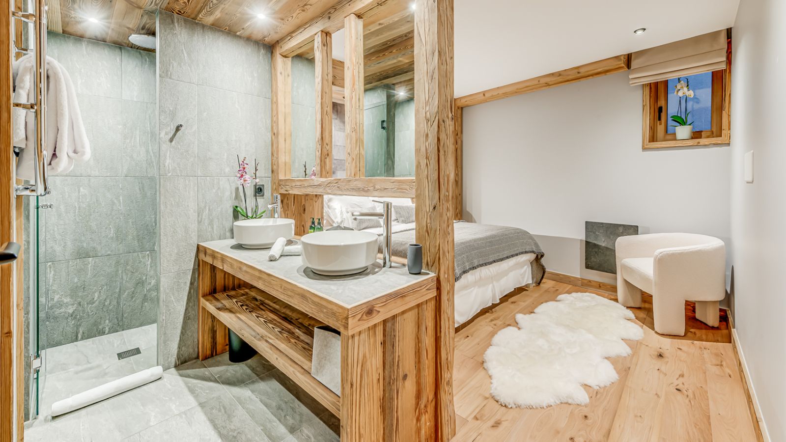 Apartment Flora, Val d’Isère - Consensio - Bathroom 1.jpg