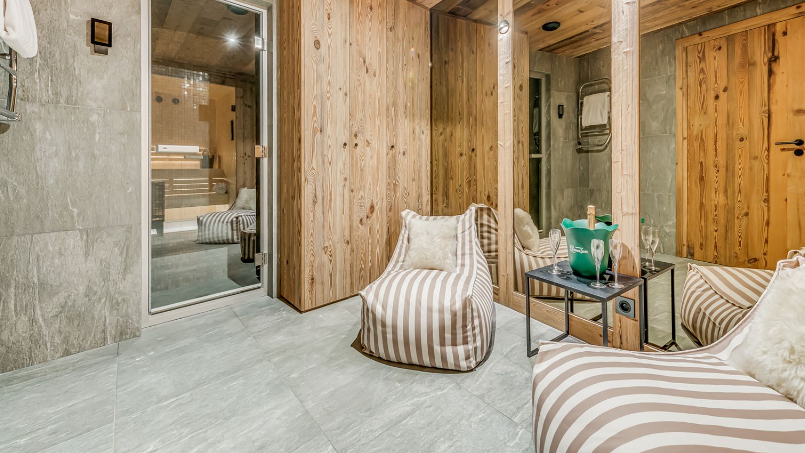 luxury-ski-chalet-val-disere-apartment-aurora-oxford-ski-spa.jpg