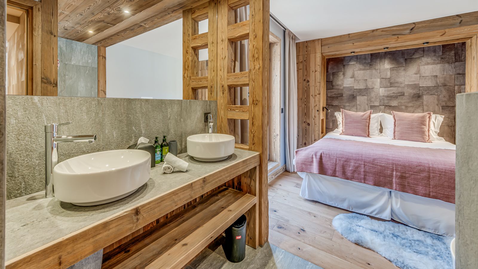 Apartment Luna, Val d’Isère - Consensio - Bathroom 1.jpg