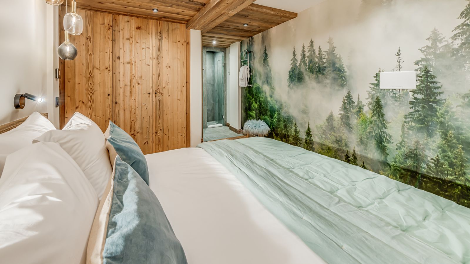 Apartment Luna, Val d’Isère - Consensio - Bedroom 2.jpg