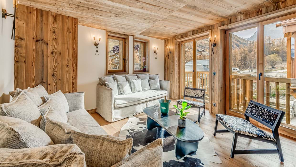 Apartment Luna, Val d’Isère - Consensio - Living Room 2.jpg