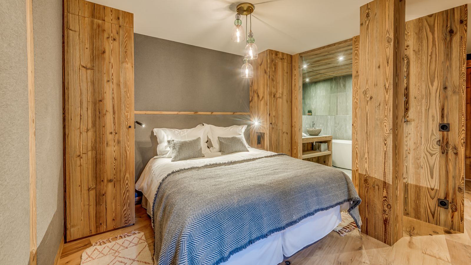 Apartment Ceres, Val d’Isère - Consensio - Bedroom 1.jpg