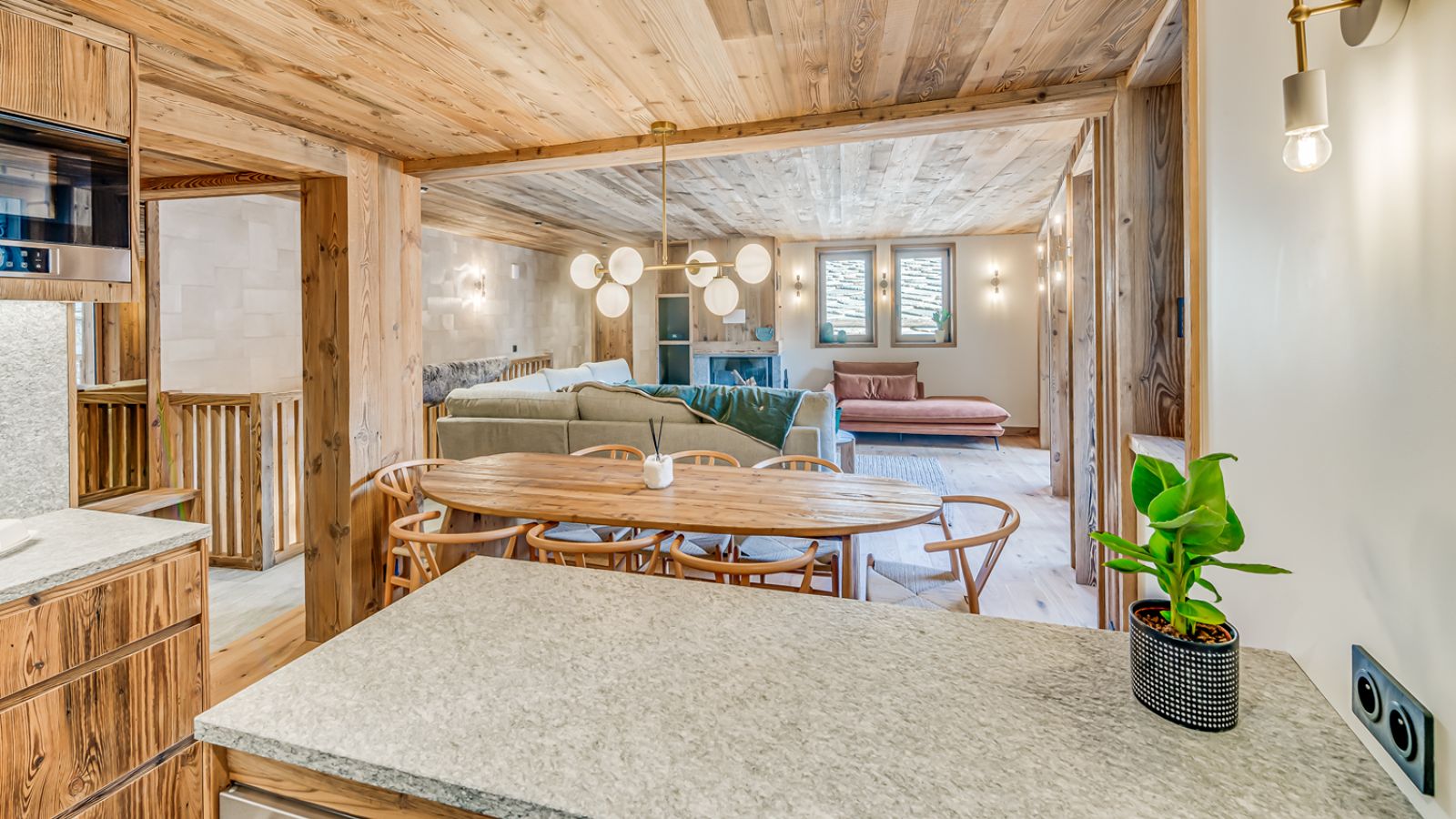 Apartment Ceres, Val d’Isère - Consensio - Dining Room 3.jpg