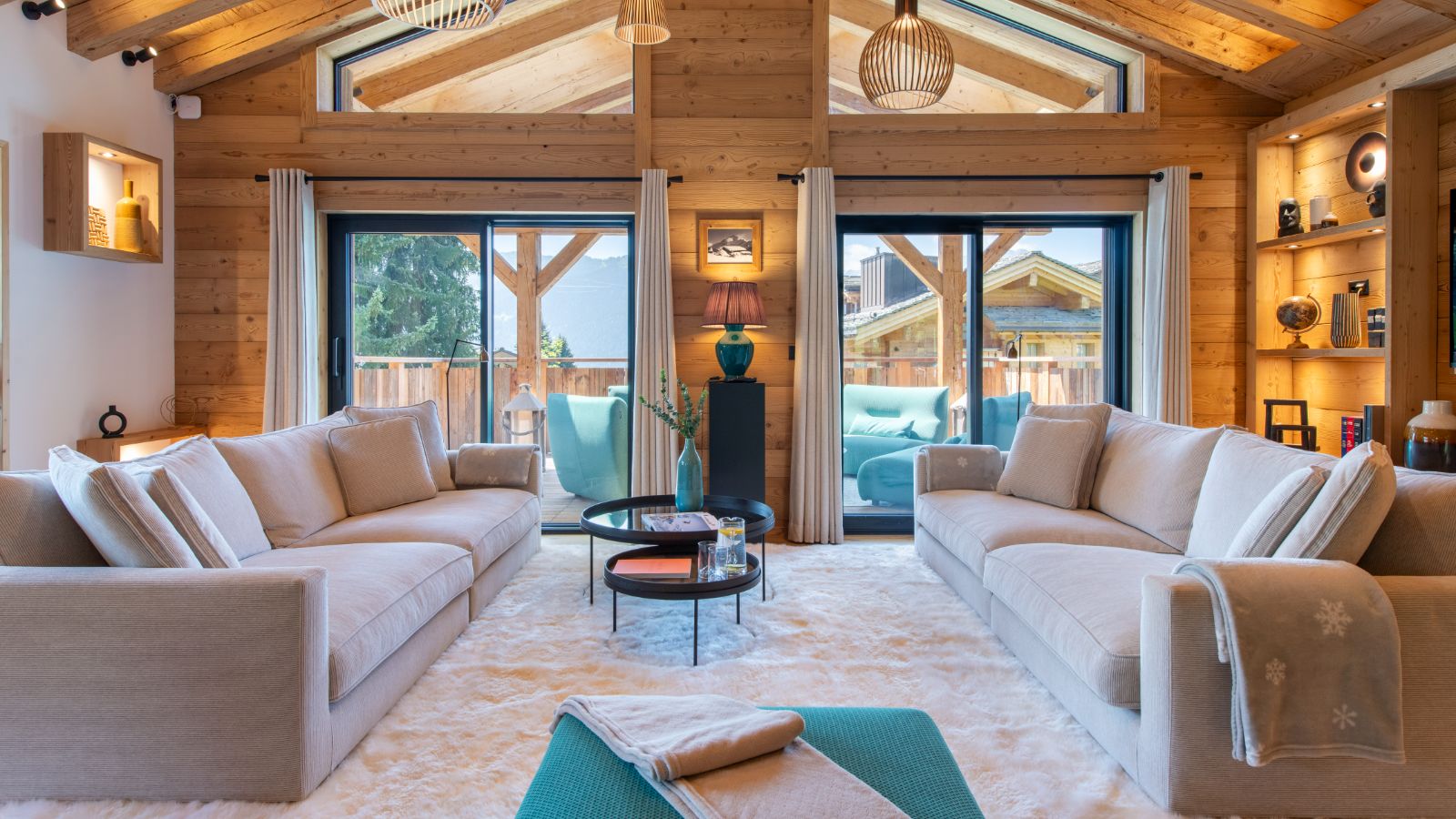 Luxury-Ski-Chalet-Verbier-Chalet-Ranch-Oxford-Ski-Lounge.jpg