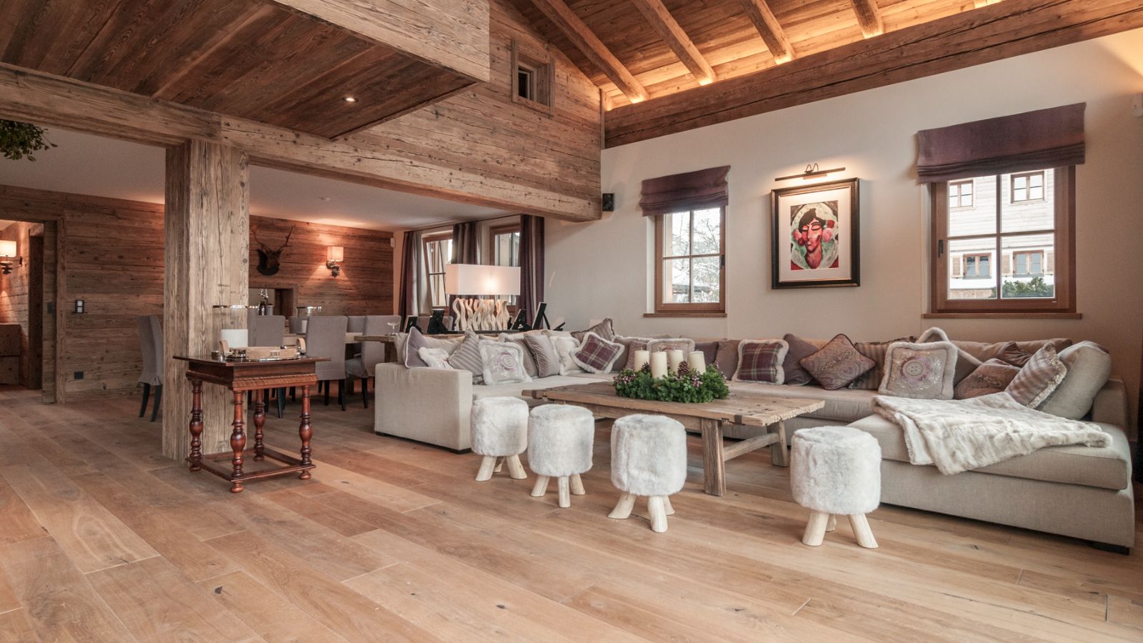 Luxury-Ski-Chalet-Kitzbuhel-Chalet-Comtesse-Oxford-Ski-Lounge (8).jpg