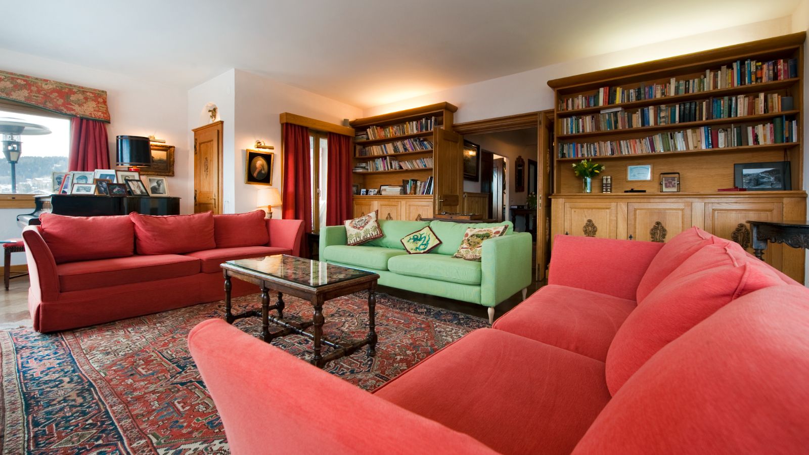 luxury-ski-chalets-crans-montana-domaine-de-la-baronne-oxford-ski-living (1).jpg