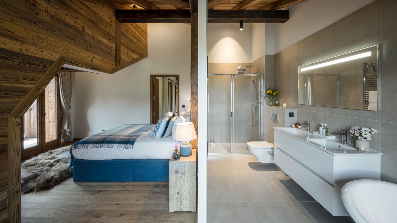 luxury-ski-chalets-morzine-chalet-joy-oxford-ski-bedroom (1).jpg