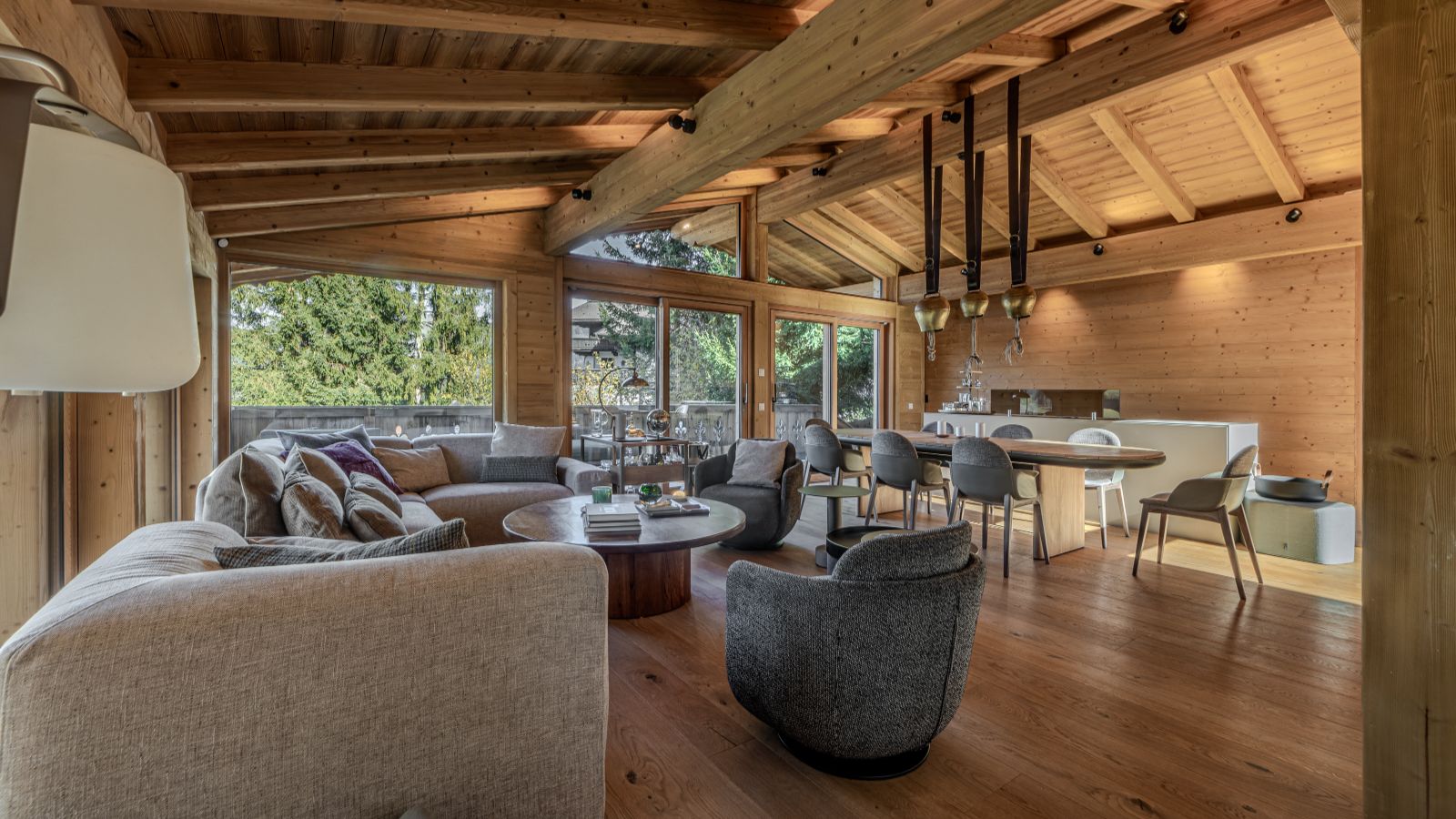 Luxury-Ski-Chalet-Kitzbuhel-Chalet-Colette-Oxford-Ski-Lounge.jpg