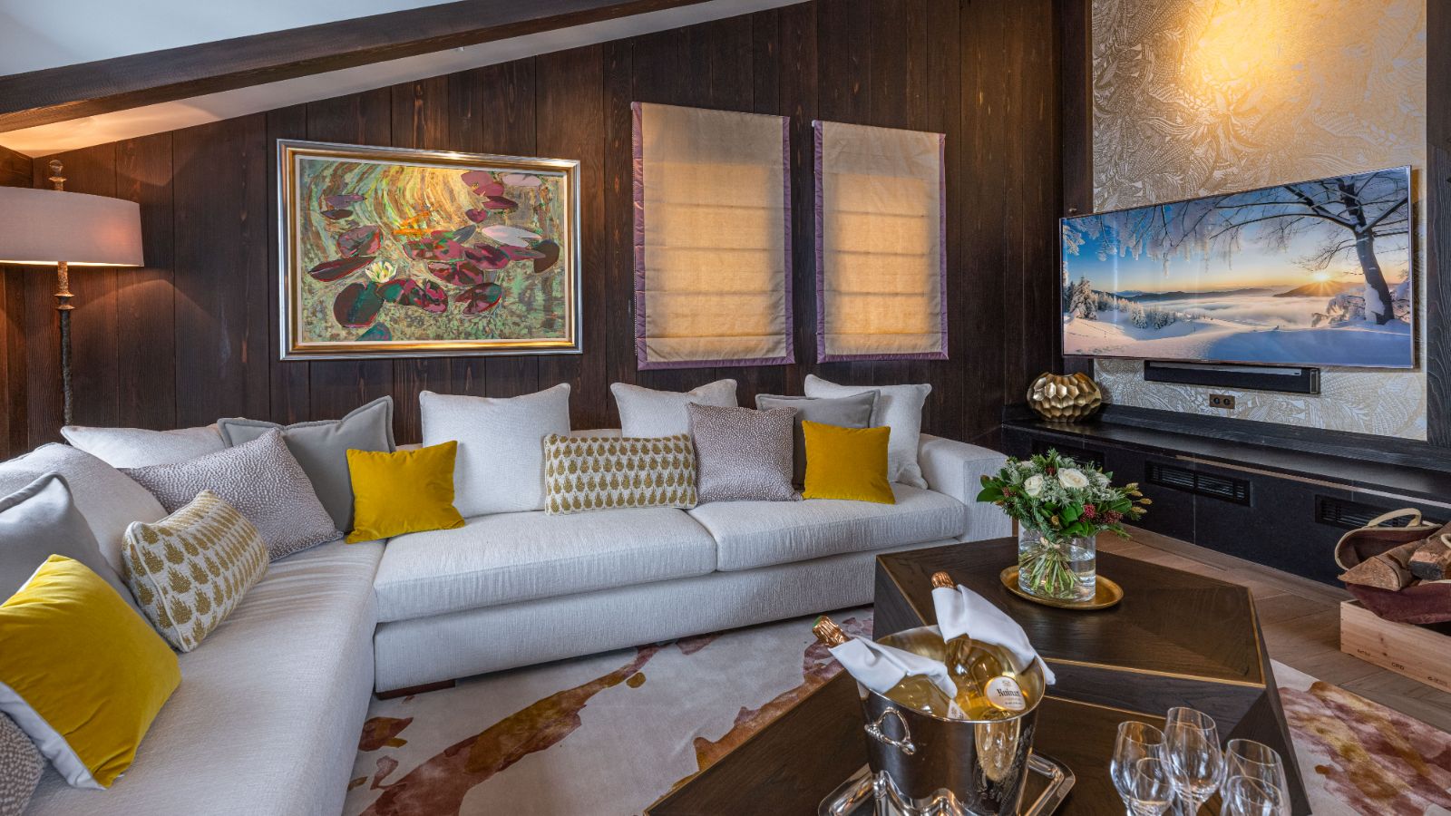 luxury-ski-chalets-courchevel-1850-coquelicot-oxford-ski-lounge (1).jpg