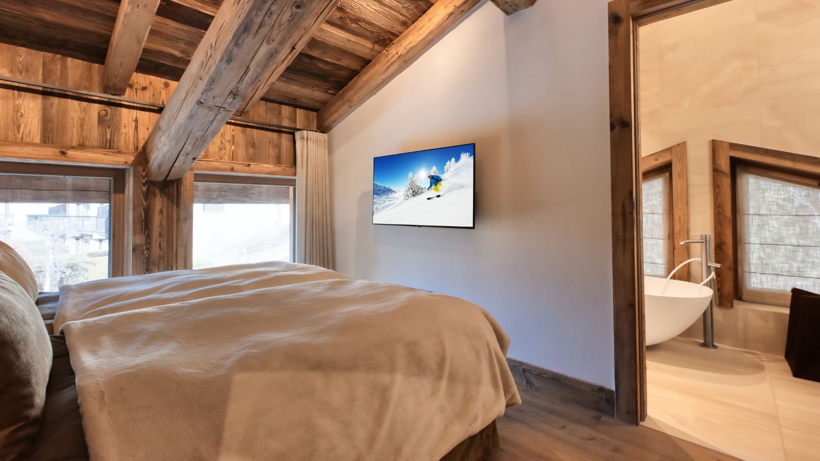 Luxury- ski- chalet- Meribel-Chalet Pistes d'Arbois-Bedroom 4- Oxford Ski.jpg